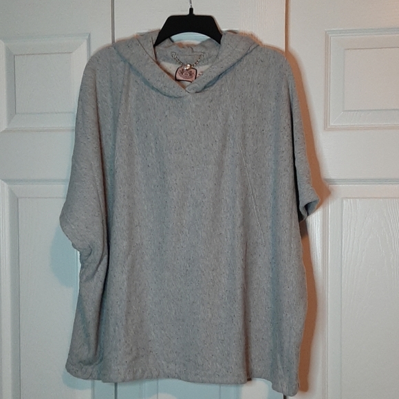 Juicy Couture Tops - Juicy Couture sleeveless hoodie
